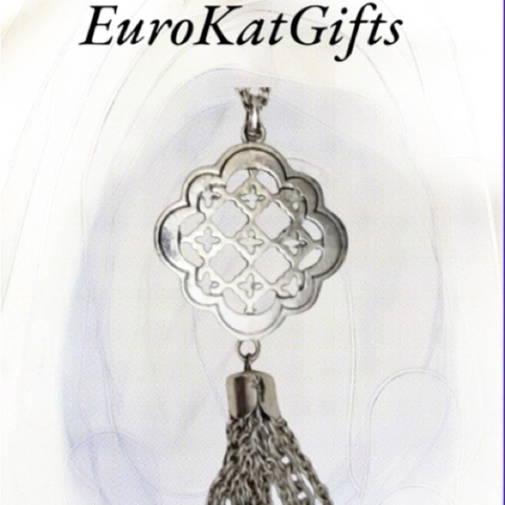 Vintage Silver Clover Necklace Clover Pendant with Tassle chain Unique Estate